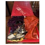 Box lot of Scarves            (Kitchen)