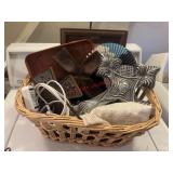 Bedroom Decor Lot      (Living Room)