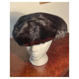 Genuine mink fur hat (master bedroom)