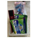 Misc bathroom items lot (master bedroom)