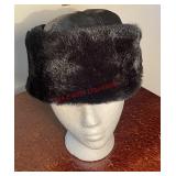 Womanï¿½s 50% Rabbit fur 50% leather hat (master