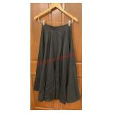Vintage womenï¿½s skirt size unknown (master