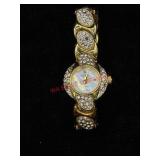 Vtg Elegant Gold Toned Lucida Ladies watch