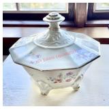 vintage Westmoreland milk glass lidded candy