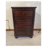 Bassett night stand pick up after one (master