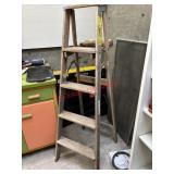 Wood Painters Ladder       (Garage Back Room)