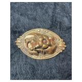 Gold Toned Large Vintage Pretty brooch