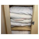 Bath towels lot (downstairs bathroom)