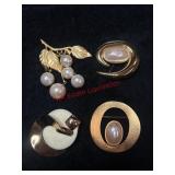 Faux Pearl brooch lot Marvella