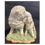 vintage porcelain figurine(ROW C)