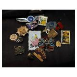 Smaller Vtg Pin Lot             (Bookshelf)