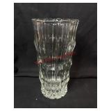 7 In Unique Clear Vase               (Row A R