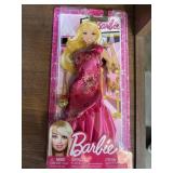 2012 Barbie Dress and Accessories     (Far Back