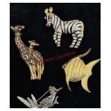Vtg Animal Brooch Lot             (Bookshelf)