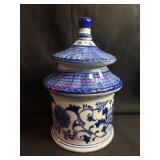 Chinese Ginger Jar               (Row A Table)