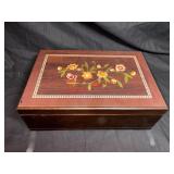 Vtg Jewelry Box , Knick on Edge          (Book