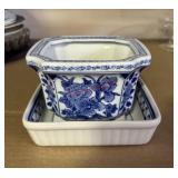 Vtg Porcelain Planter and Plate lot      (ROW D