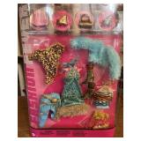 2005 Barbie Fashion Fever Clothing and