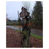 Bird House Yard Art        (yard)