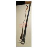 Menï¿½s Leather belt lot (garage)