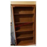 Bookshelf !!!BRING HELP!!! (Back bedroom)