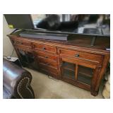 TV Stand 70' X 18' X 33' (TV not included) Living