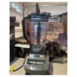 Ninja Blender See Photos        (Garage Tables_)