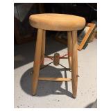 VTG U.S. Munising wood stool         (Garage