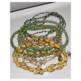 Beaded Jewelry lot              (box Truck)