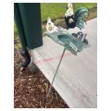 Small Bird Bath Decor              (Outside Left