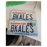 License platesBox truck