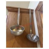 Two Ladel Lot             (kitchen)