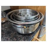 Stainless steel mixing bowl lot