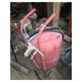 pressurized abrasive sand blaster