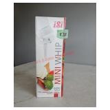 Isi mini whipBox truck