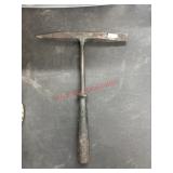 Vintage tack hammer                         (Main