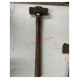 Sledge hammer             (Garage Main Side)