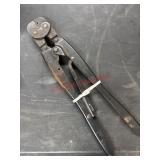 AMP Type F crimping tool                 (Garage