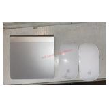 Apple items lot (master bedroom)