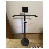 Clothes display rack (master bedroom)