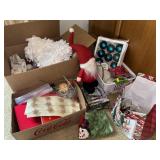 Beautiful Christmas Decor items        (Kitchen)