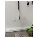 Golf putter (garage side room)
