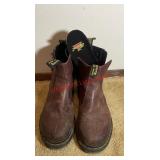 Work boots size 7 (master closet )