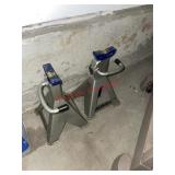Two 2 ton jack stands (garage floor)