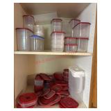 Large lot of Tupperware and Misc lids (Kitchen
