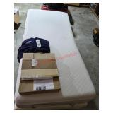 Tempur Pedic Twin Adjustable Bed: mattress and
