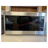 Working Clean Microwave                (Kitchen)