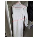 Woman's Clothing Lot (Upstairs Master Bathroom