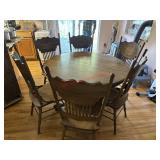 Dining room table and Chairs with Leaf