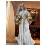 Queen Galadriel porcelain doll The Lord of the